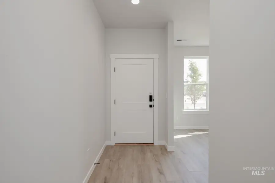 6611 S Kanara Ave, Boise, ID 83709 - Image #2