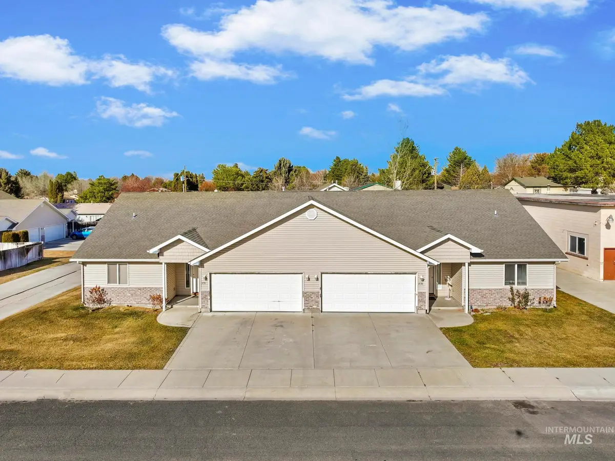 1731 & 1733 Dora Dr N, Twin Falls, ID 83301 - #1