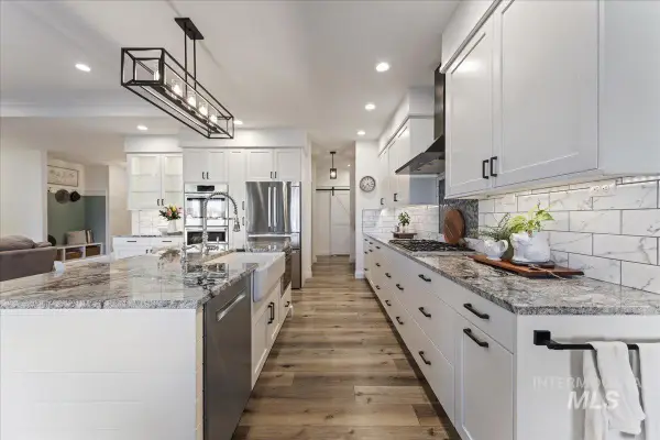 15082 Pronghorn Dr, Caldwell, ID 83607