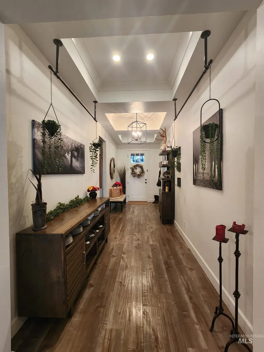 319 Sunderland St, Caldwell, ID 83605 - Image #2