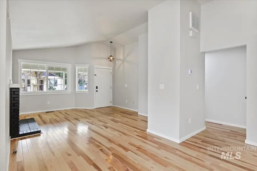 3487 N Collister Dr, Boise, ID 83703 - Image #3