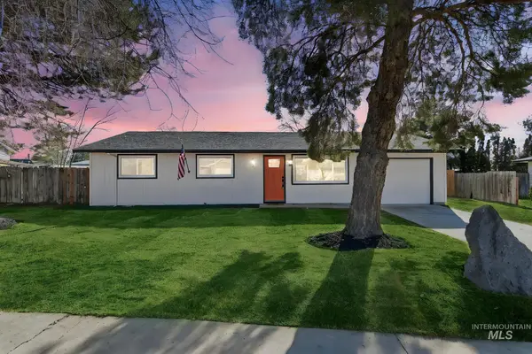 563 W Trini St, Kuna, ID 83634