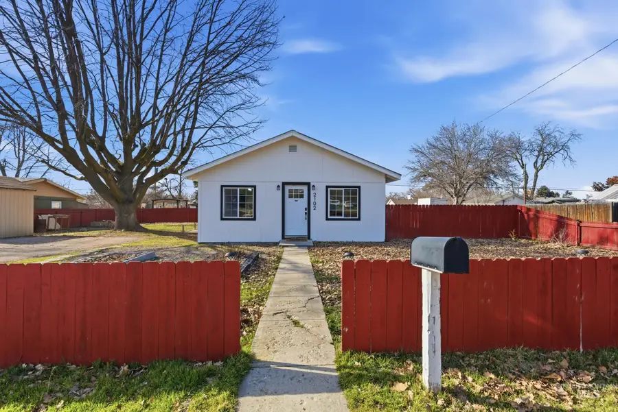 2102 Washington Ave, Caldwell, ID 83605 - #3