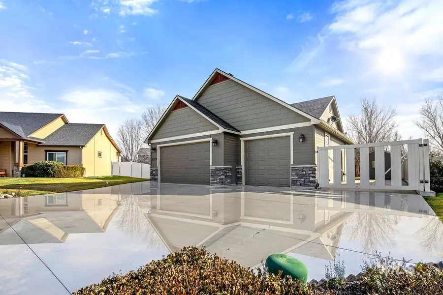 1213 W Lowry St, Meridian, ID 83646 - #3