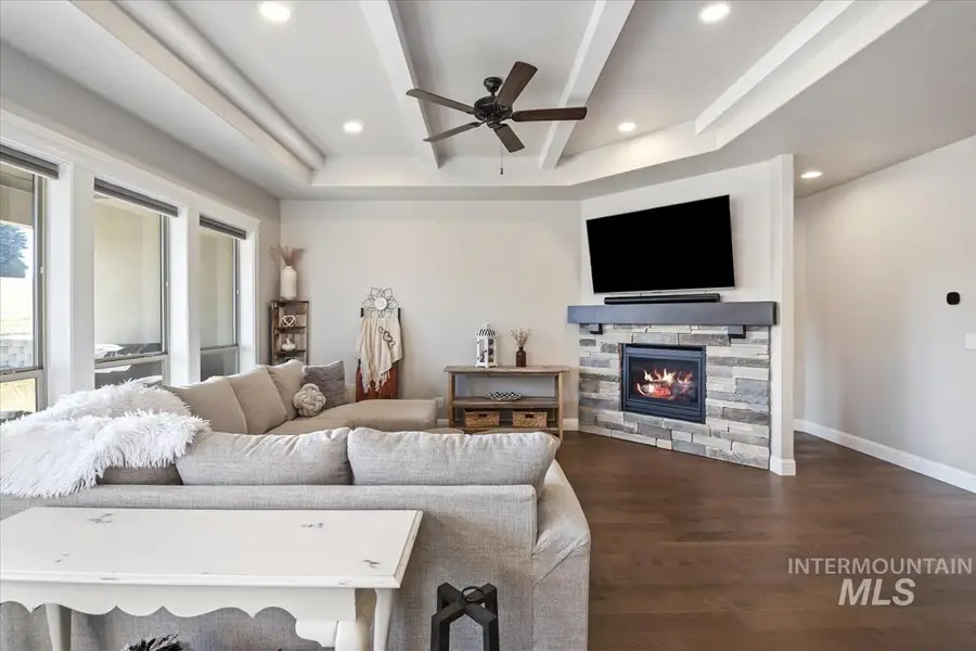 1477 W Tenzing St, Nampa, ID 83686 - #3