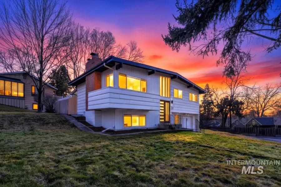 2518 N Lancaster Dr, Boise, ID 83702 - #3