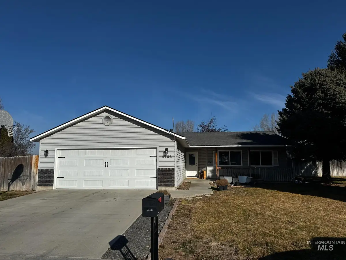 2668 Stonehedge Dr, Nampa, ID 83686 - #1