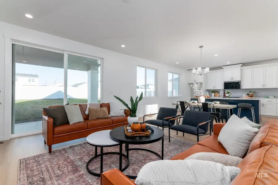 8409 S Wavecrest Ave, Kuna, ID 83634 - Image #2