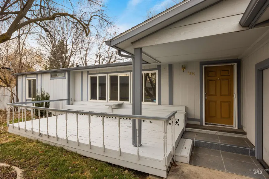 5339 W Boone Ct, Boise, ID 83705 - #2