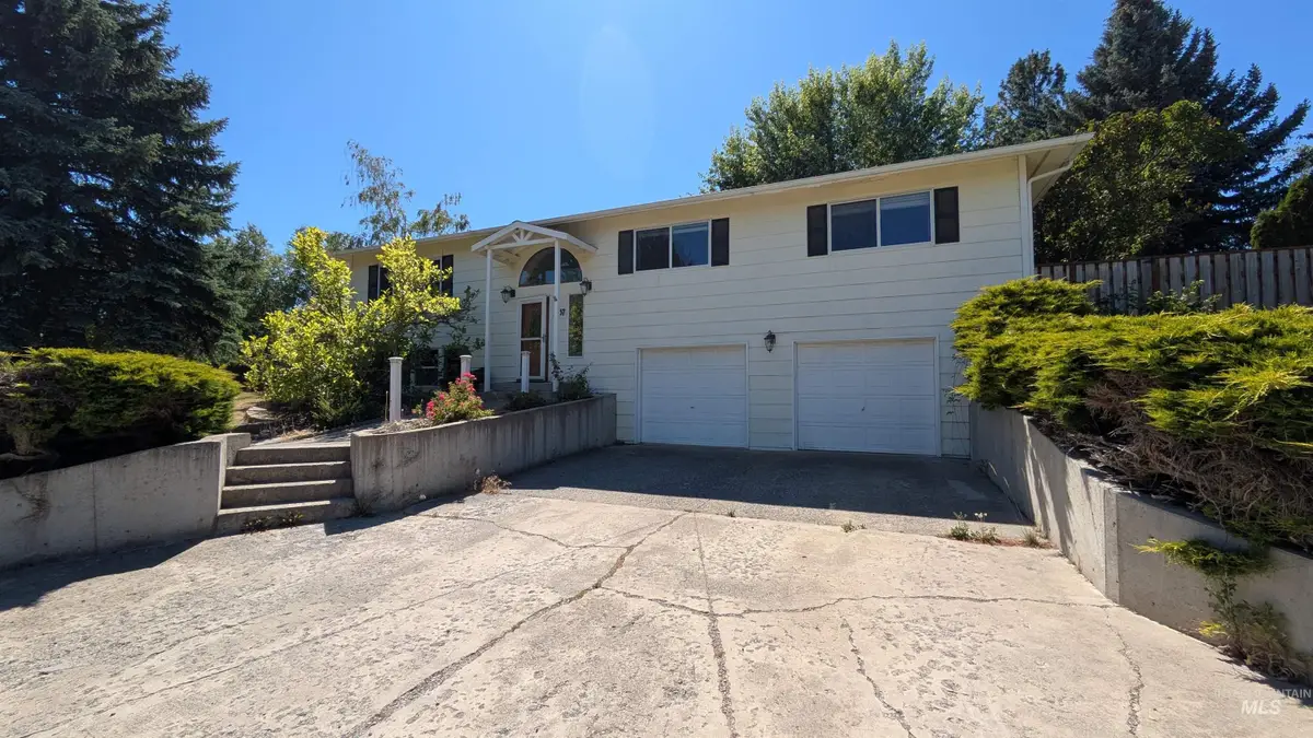 1857 Conestoga St, Moscow, ID 83843 - #1
