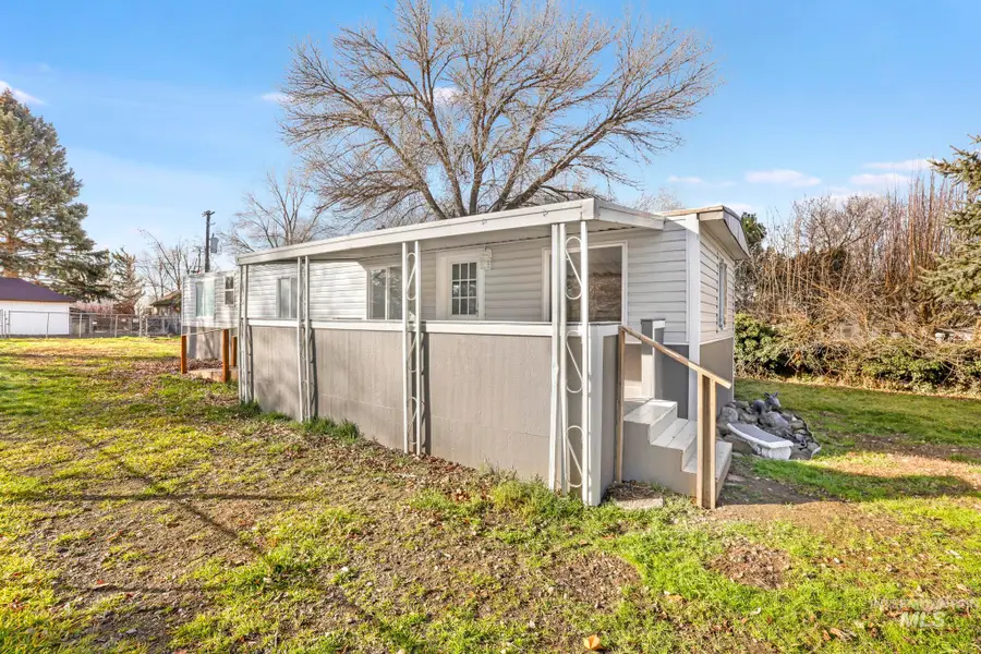 150 E Orchard, Hagerman, ID 83332 - #2