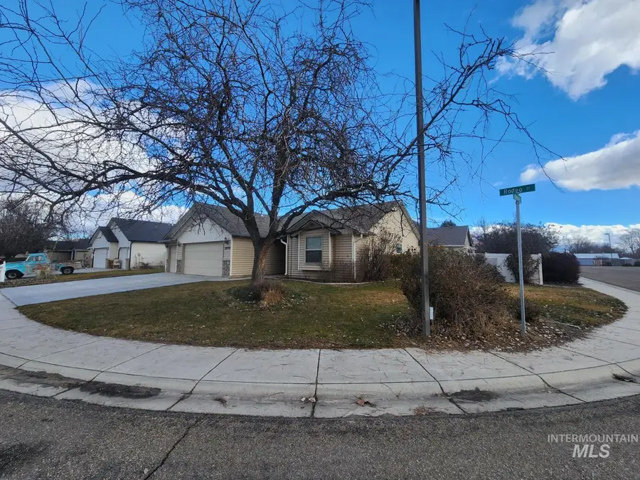 1000 N Rodeo St, Parma, ID 83660 - #2