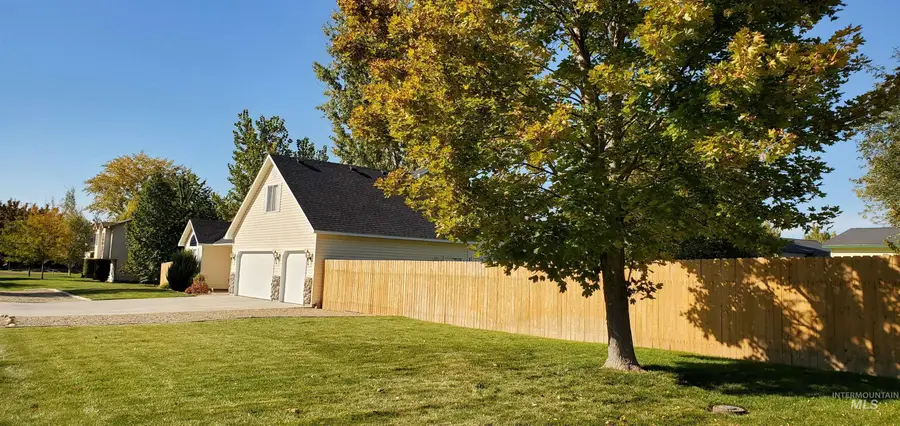 3606 E Kings Gate, Nampa, ID 83687 - Image #2