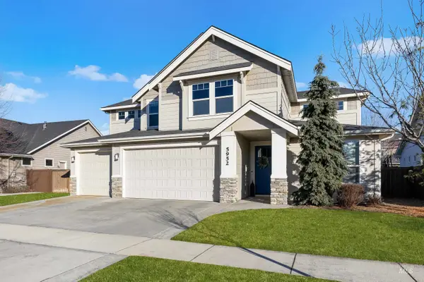 5952 N Bolsena Ave, Meridian, ID 83646