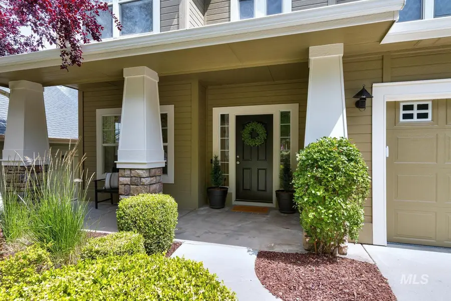 5572 W School Ridge Rd, Boise, ID 83714 - Image #2