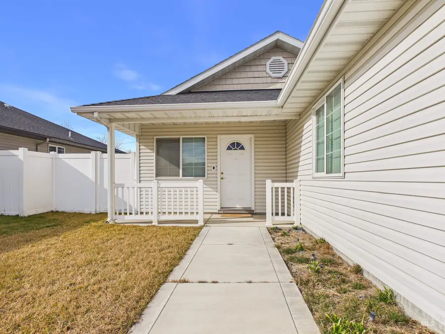 2608 Miller Ave, Burley, ID 83318 - #2