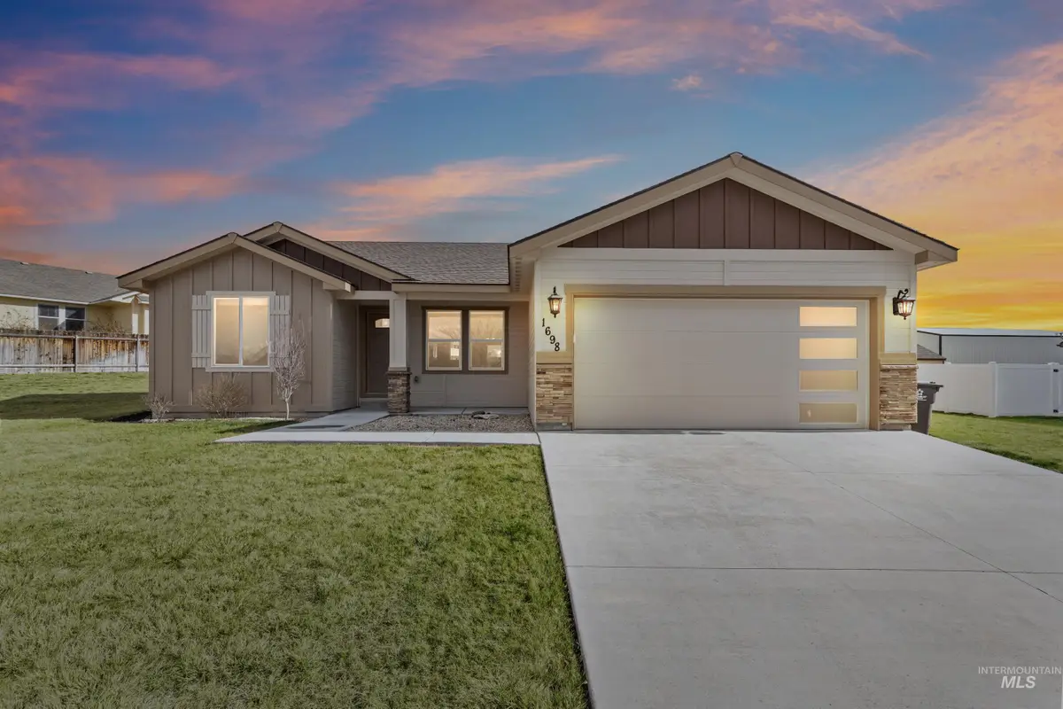 1698 NE Quarry Ave, Mountain Home, ID 83647 - #1