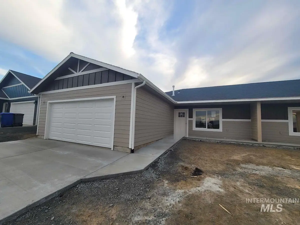 3411 Glacier Drive, Lewiston, ID 83501 - #1