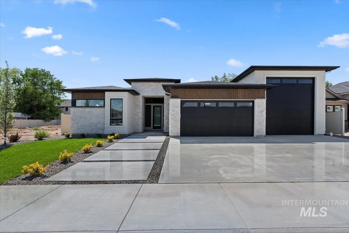 4643 N Mckinley Park Ave, Meridian, ID 83646 - Image #1