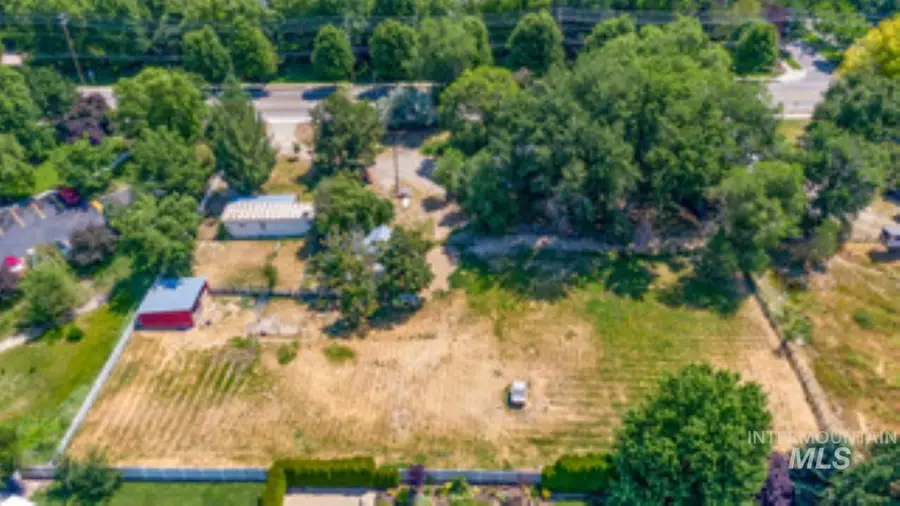 1119 N Eagle Rd, Eagle, ID 83616 - Image #2