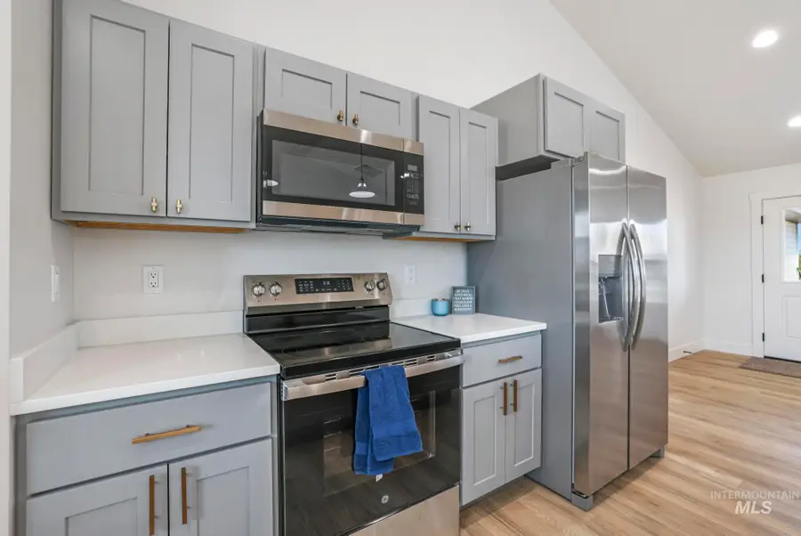 1508 Tverdy Ln, Buhl, ID 83316 - #2