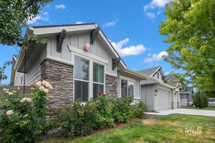 5360 W Grand Rapids St, Meridian, ID 83646 - #2