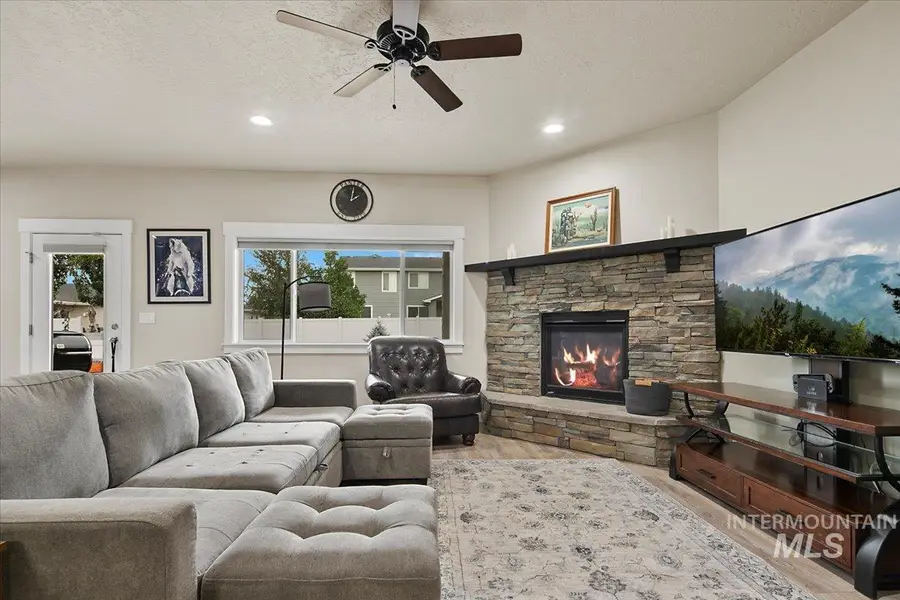 5360 W Grand Rapids St, Meridian, ID 83646 - #3