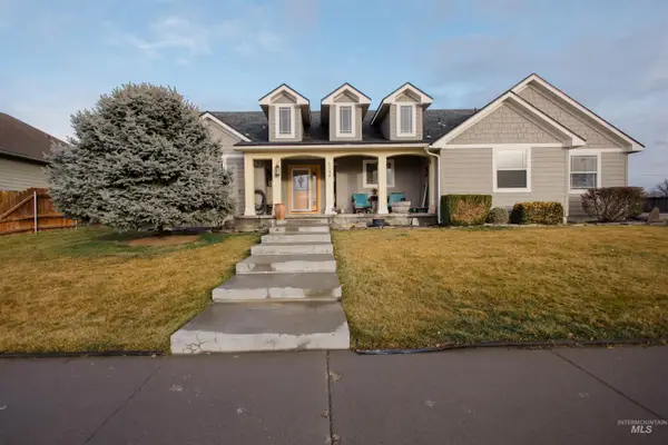 1790 NE Cinder Loop, Mountain Home, ID 83647