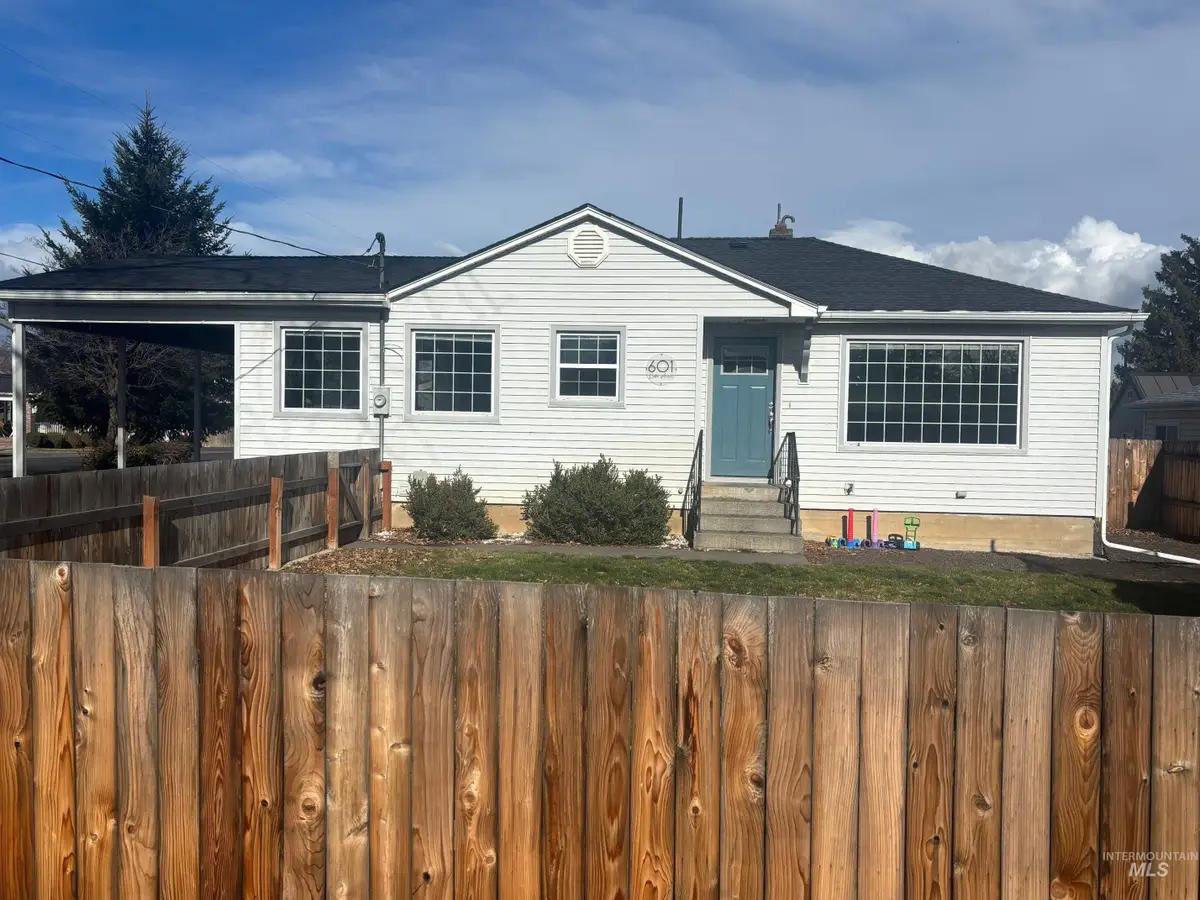 601 Cedar Ave, Lewiston, ID 83501 - #1
