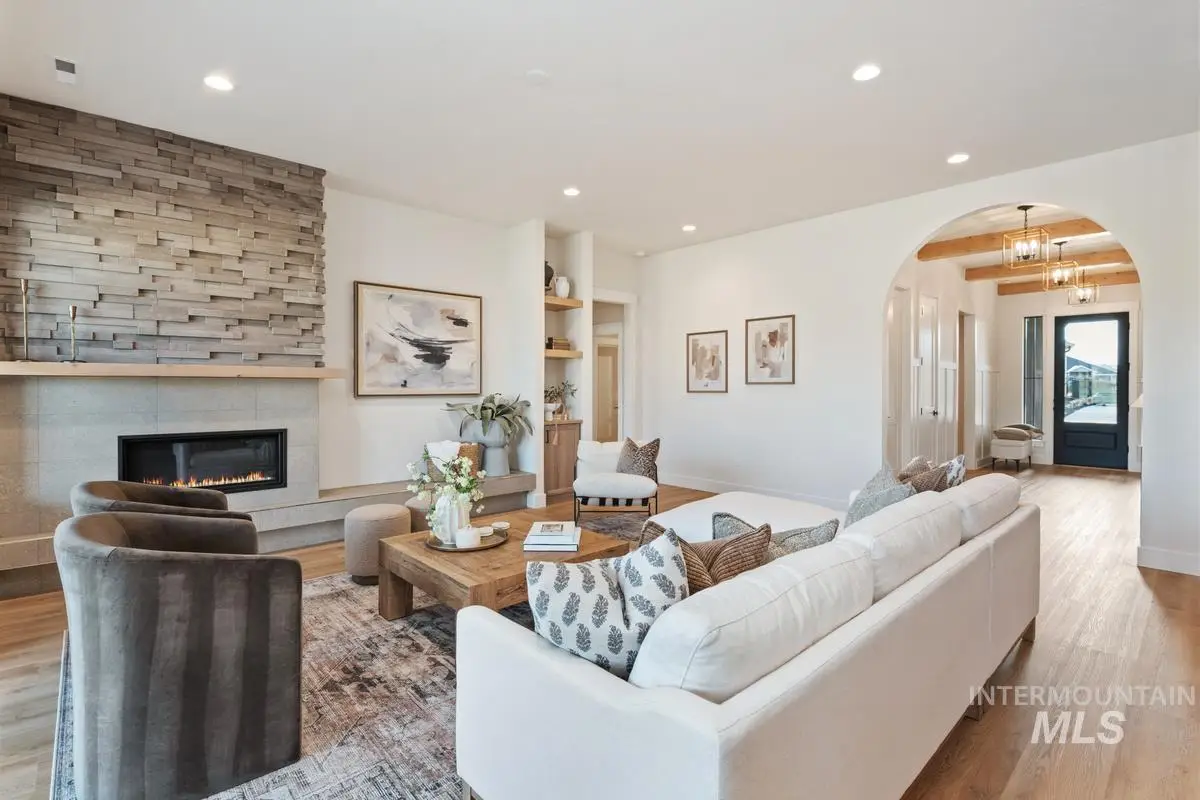 7168 E Chicken Hawk Loop, Nampa, ID 83686 - #1