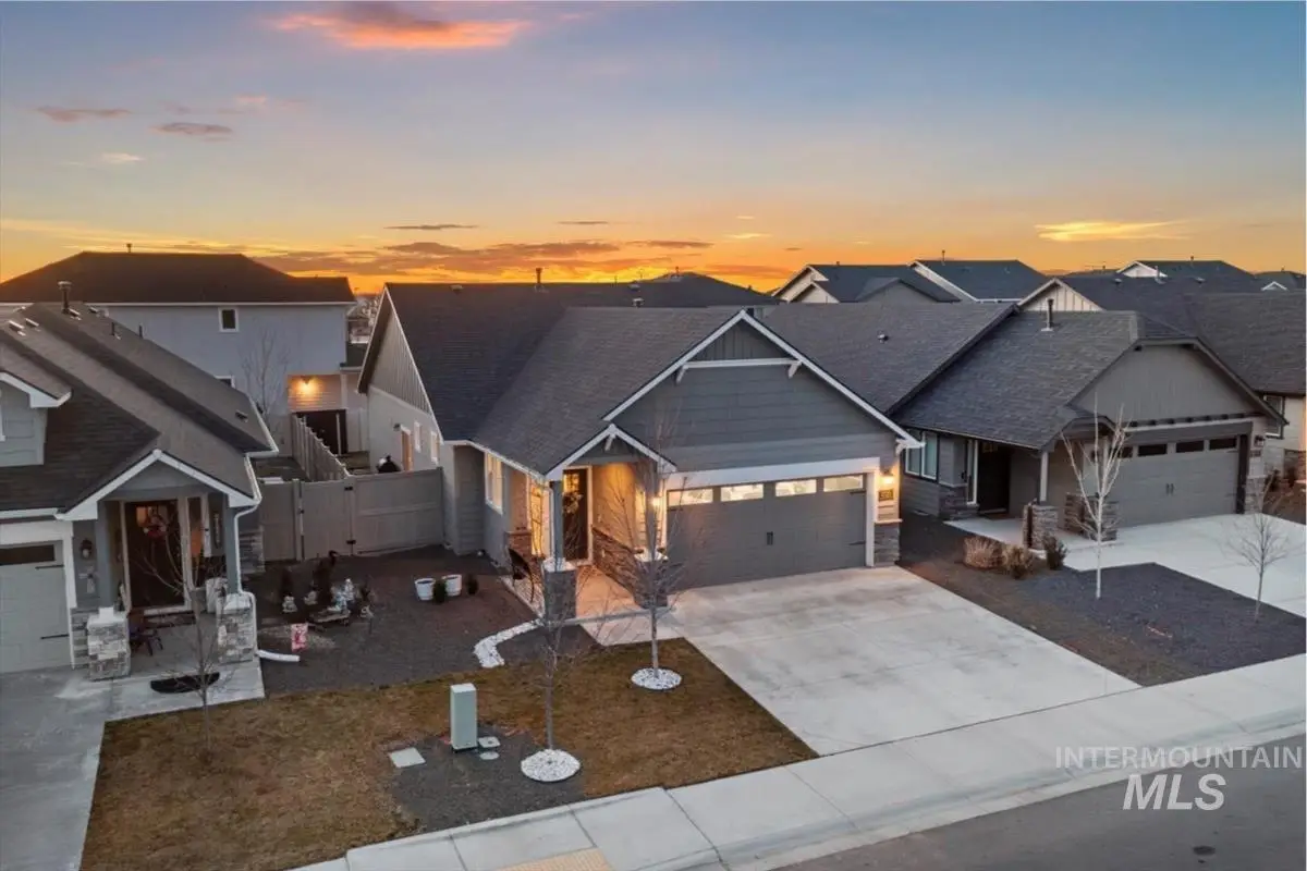 3325 NW 13th Ave, Meridian, ID 83646 - #1