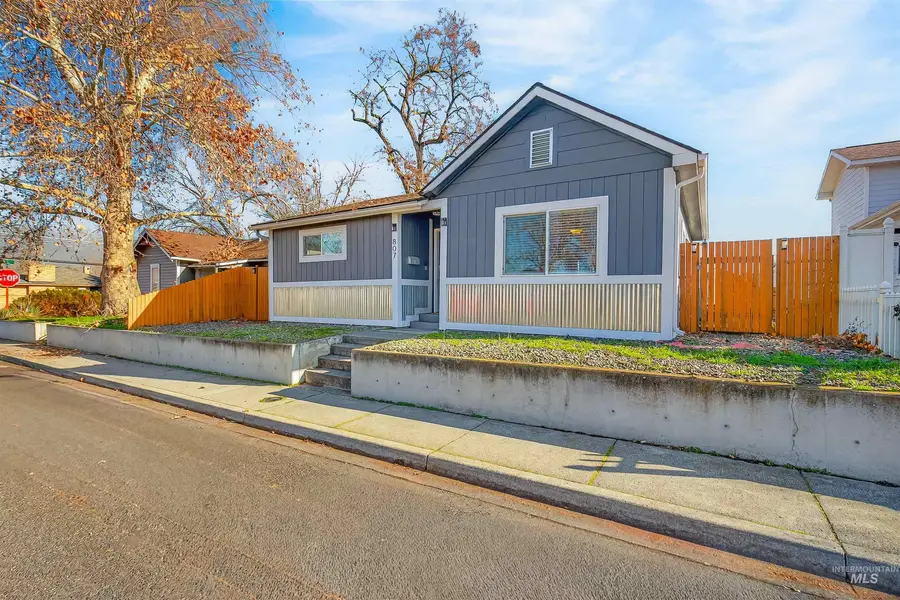 807 3rd Street, Clarkston, WA 99403 - #3