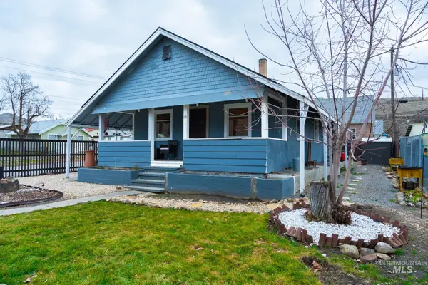 90 E Jefferson, Huntington, OR 97907