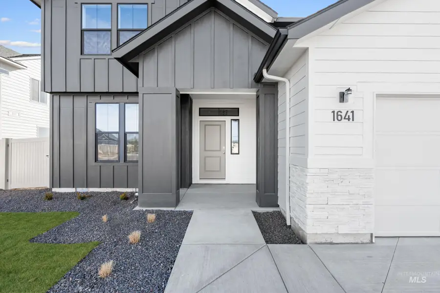 1641 Dyer St, Middleton, ID 83644 - #2