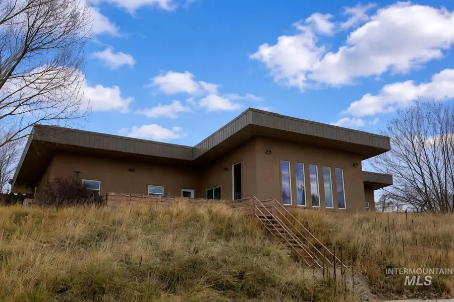 2050 E Medicine Wheel Ln, King Hill, ID 83633 - #2