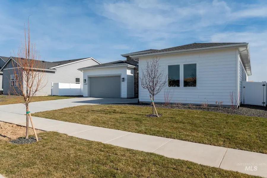 15216 Steel Cloud Ave, Caldwell, ID 83607 - #2