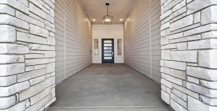 1010 E Tucman Street, Kuna, ID 83634 - #3