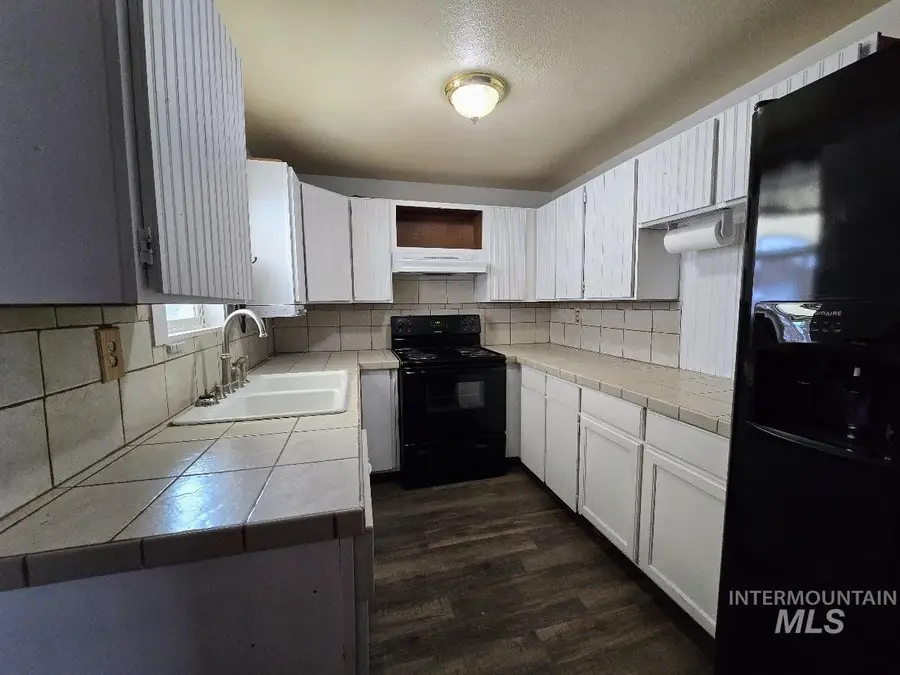 145 4th St, Hazelton, ID 83335 - #2