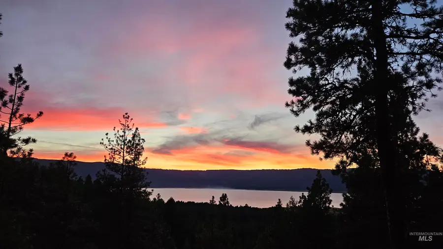 1618 Crown Point Parkway, Cascade, ID 83611 - #2