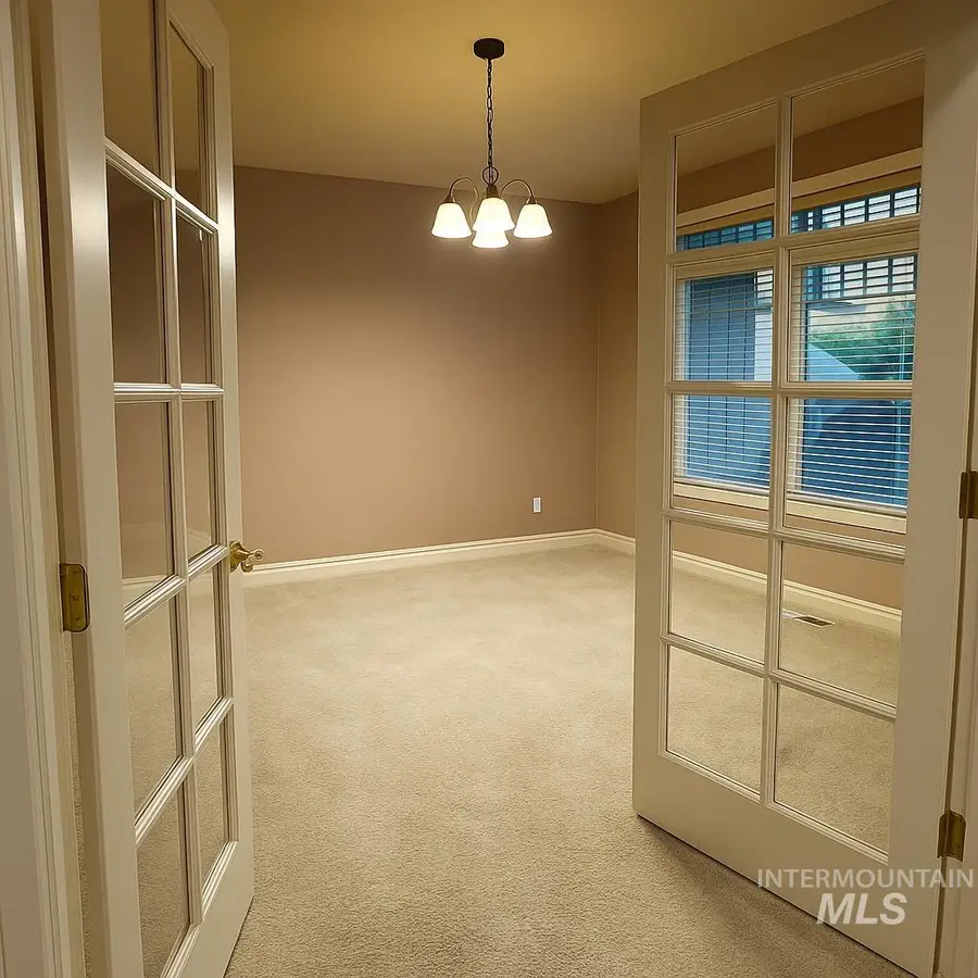 203 Reservoir Dr, Lewiston, ID 83501 - #2