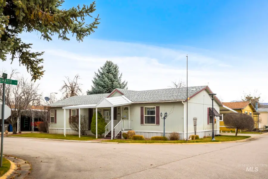 5560 N. Fairfax Ln, Garden City, ID 83714 - #2