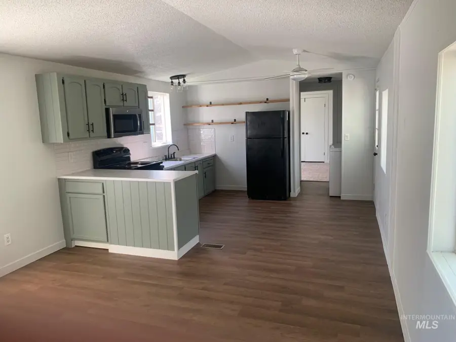 813 Long Valley St, Nampa, ID 83687 - #2