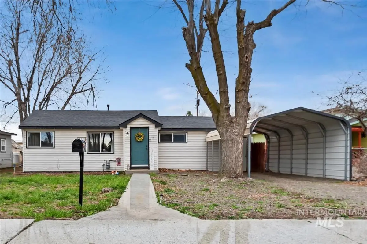 810 N 3rd E, Mountain Home, ID 83647 - #1