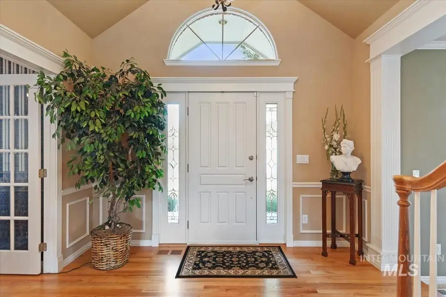 395 E Woodlander Ct, Eagle, ID 83616 - #3