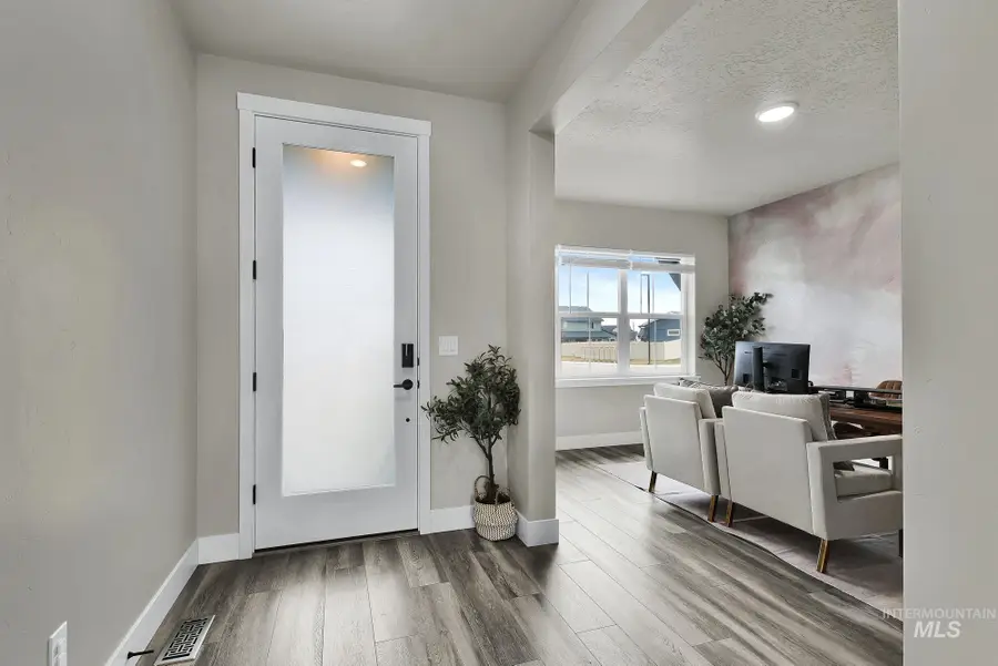 6104 S Corsican Ave, Meridian, ID 83642 - #3