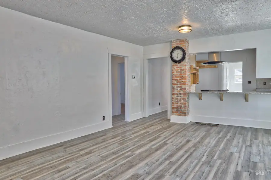 220 17th Ave S, Nampa, ID 83651 - #2