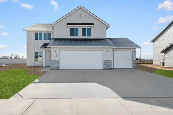 1687 Dyer St, Middleton, ID 83644