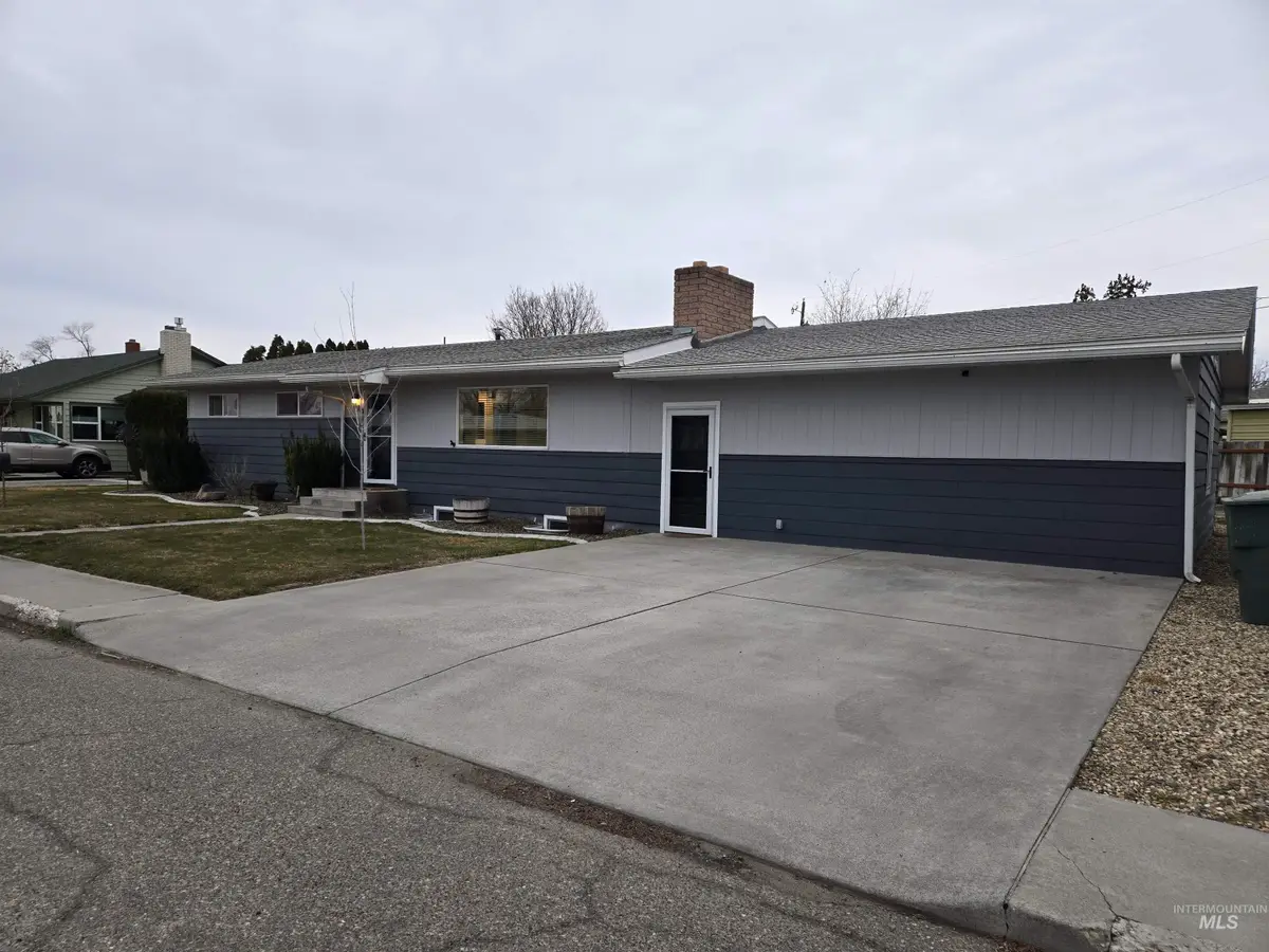 813 Reece Ave, Nyssa, OR 97913 - #1