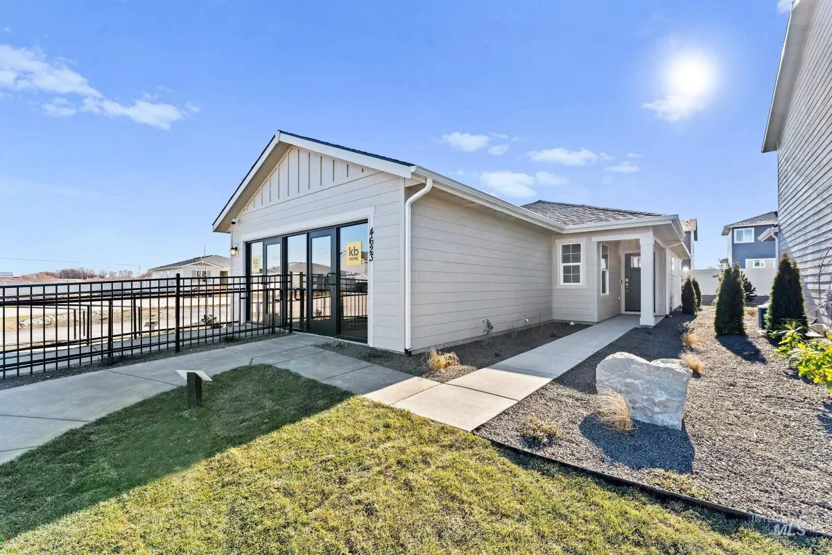 4506 E Mesa Vista St, Nampa, ID 83686 - #1