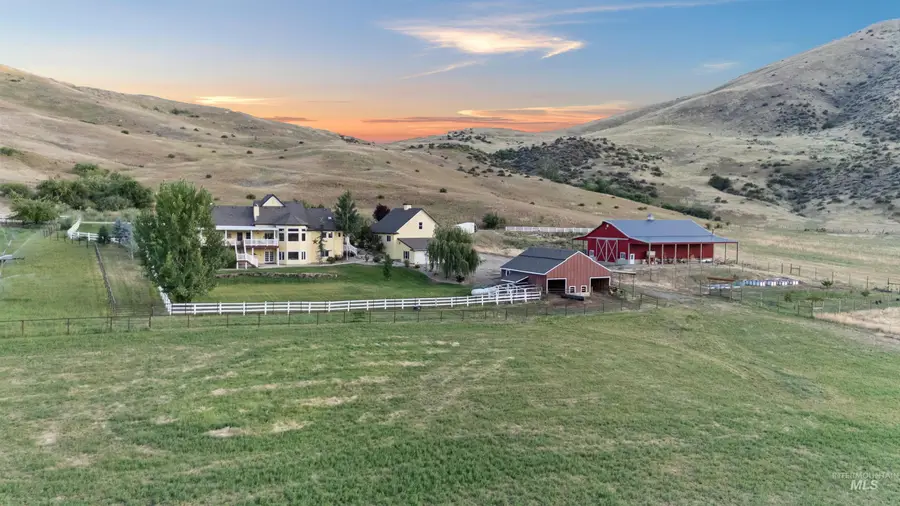 26 Maria Dr, Horseshoe Bend, ID 83629 - #2